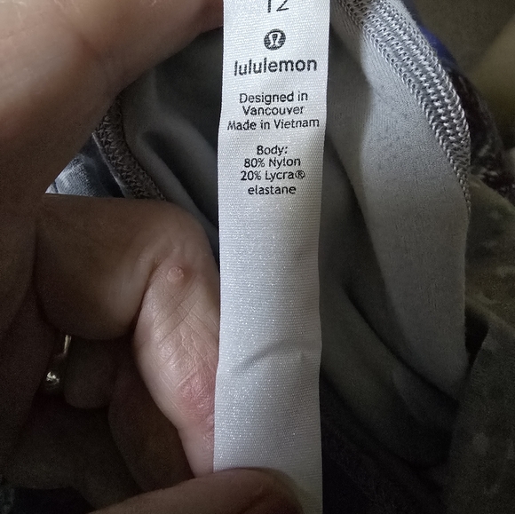 Lululemon Buttery Soft Grey Leopard Leggings - Picture 3 of 3